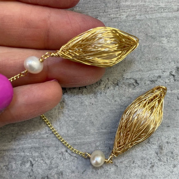14k E plated Gold FWC Pearl Wire wrapped nested pearl adjustable dangling accent - Picture 5 of 8